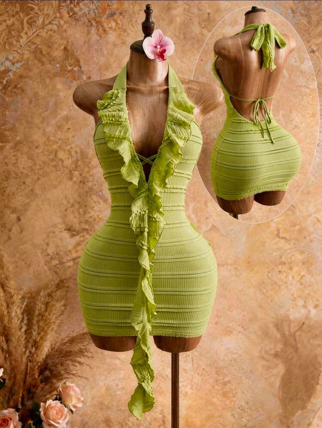 Mini vestido verde fruncido