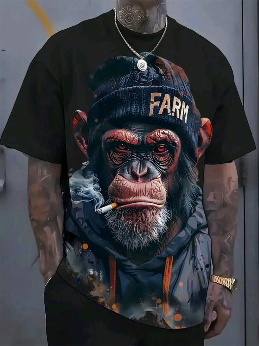 Camiseta negra con gráfico de mono